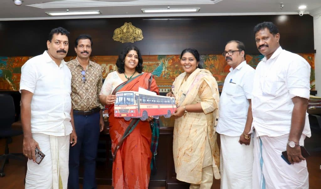 എലത്തൂരിൽ രണ്ട് പുതിയ കെ.എസ്.ആർ.ടി.സി ബസ്സുകൾ; 60 ലക്ഷം രൂപയുടെ ഭരണാനുമതി